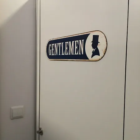 호스텔 Be & Estefania *